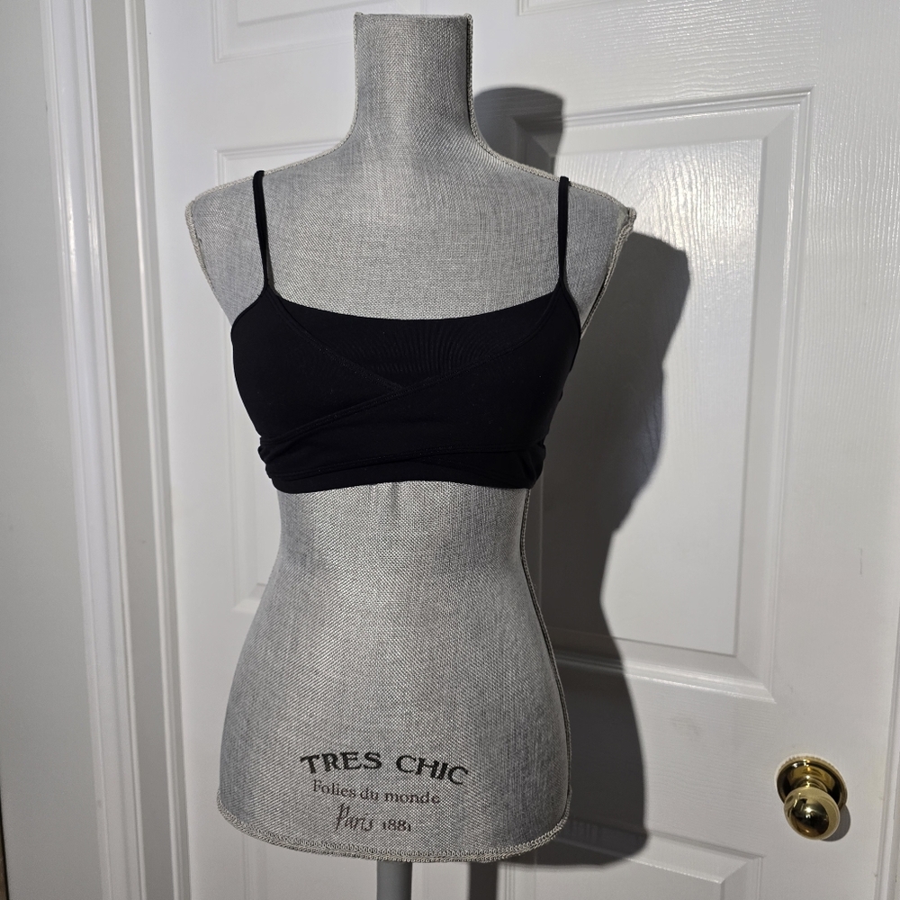 ALO Yoga Black Strappy Crop Bra - Picture 3 of 5